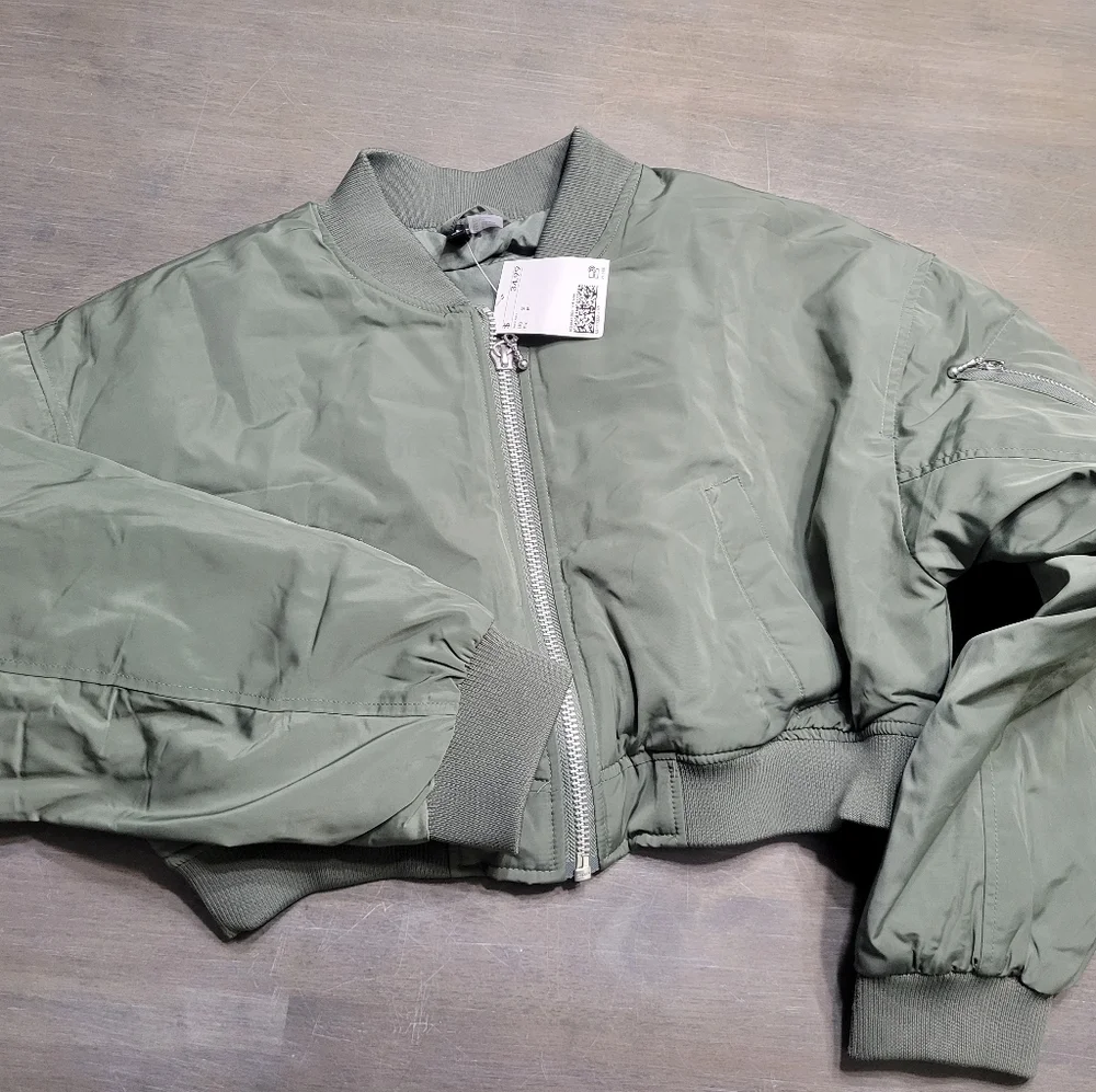 NWT H&M Olive Cropped Bomber Jacket Y2K - Picture 3 of 13